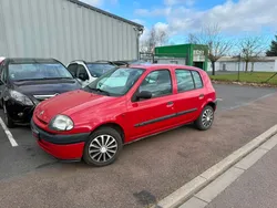 Renault Clio 1.9 D 65 cv RTE Premiere main - 2000-129952 km