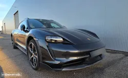 Porsche Taycan Cross Turismo 4