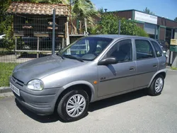 Opel corsa 1.4 essence boite auto en l etat
