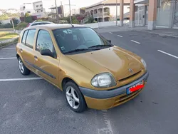 Renault Clio 1.2cc 150 mil KMS