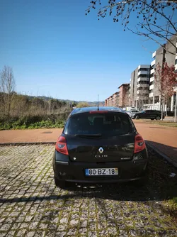 Renault Clio III Sport 1.5Dci Gasóleo com teto panorâmico