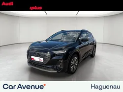 AUDI Q4 e-tron 45 265 ch 82 kWh quattro Design Luxe / APP Connect / GPS / Feux Matrix LED / Sièges Chauffants