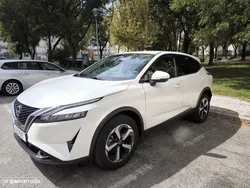 Nissan Qashqai 1.3 DIG-T N-Connecta LED Xtronic