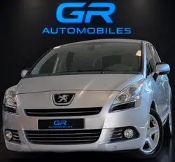 Peugeot 5008 1.6 hdi 110 premium 5 places