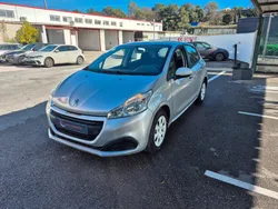 Peugeot 208 1.2 L 5 portes 68 cv 2015