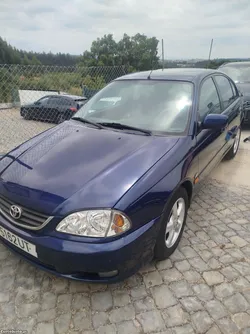 Toyota Avensis (T22)