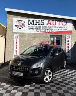 PEUGEOT 3008 1.6 HDi 112ch ÉDITION BLUE LION