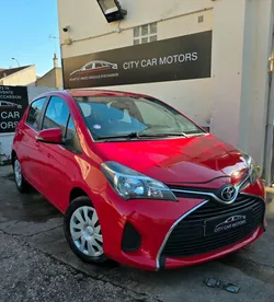 Toyota yaris france édition 1.0 vvt-i 70ch faible km 90.000km toutes options