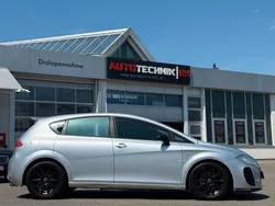 Seat Leon 2.0 FSI 150 ch / Climatisation auto Régulateur Radar de recul Bluetooth