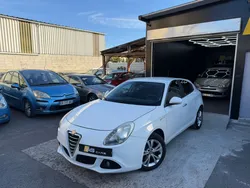 Très Belle Alfa Romeo Giulietta 1.6 JTDM Distinctive 105 5P