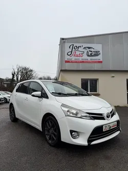 Toyoya verso feel style s&s /camera de recul - attelage attache remorque - bluetooth - toit panoramique /