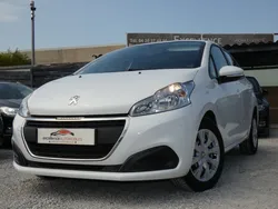 PEUGEOT 208 AFFAIRE BLUEHDI 100 Premium Société 2 pl ( TVA récupérable ) SEULEMENT 25.000 km
