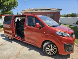 PEUGEOT Traveller 2.0BlueHDI Allure Standard 145