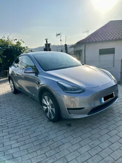 Tesla Model Y SR+ QuickSilver 2023