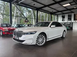 BMW Serie 7 730D 3.0 XDrive 265ch Suivi BMW suspension pneumatique Affichage tête haute caméra 360° Apple carplay Soft close Sono Harman Kardon 579/mois