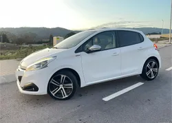 Peugeot 208 1.6 BlueHDi GT Line