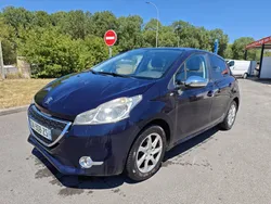 PEUGEOT 208 185000KM DIESEL 1.4 HDi FAP 68 CV