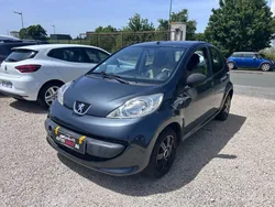 PEUGEOT 107 1.0 i 68 ch BLUE LION Urban 1ERE MAIN