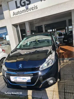 Peugeot 208 1.2 vti Signature