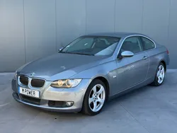 Bmw 325 i e92 2.5 i 218 cv boîte auto / pack sport / xénon / cuir