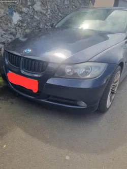 BMW 320 Sedan