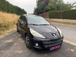 PEUGEOT 207 1.4i – CUIR – GPS CARPLAY – CT OK – GARANTIE