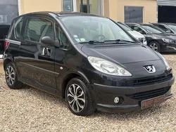PEUGEOT 1007 1.4 HDi 70cv Trendy - Climatisation