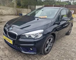 BMW 218 Active Tourer Sport Caixa Automática