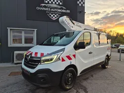 Renault trafic nacelle 2.0 dci 145 cv télescopique 11 metres avec tva récupérable 1 ere main
