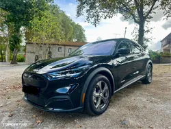 Ford Mustang Mach-E AWD PREMIUM