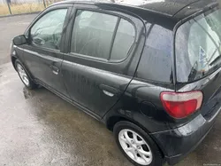 Toyota Yaris 1.0 gasolina