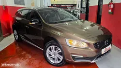 Volvo V60 Cross Country 2.0 D3 Momentum