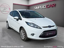 FORD FIESTA 1250 TECHNO EDITION 82 Ch Révisée Kit Distribution PAE Garantie 12 Mois