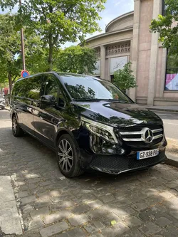Mercedes Classe V 300 d Extra-Long Avantgarde – 8 places – Noir – Faible kilométrage - Entretien Mercedes