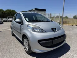 Peugeot 107 1.0 12V TRENDY 3P {70000KM}