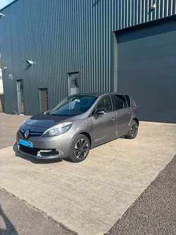 ✅ RENAULT SCENIC III dCi 110 Energy eco2 Bose Edition / BLUETOOTH / CAMERA / DISTRIBUTION OK, monospace compact, 5 cv, 5 places, 5 portes, première mise en circulation en 03/2016