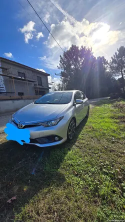 Toyota Auris Luxo