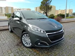 Peugeot 208 1.2i Style