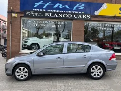 OPEL Astra Sedán 1.6 Energy
