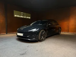 TESLA MODEL 3 Performance AWD