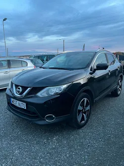 Nissan Qashqai 1.6 dCi 130 CH Connect Edition + Pack Design Teinte Noir + Toit Panoramique