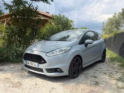 Ford fiesta st200 2016 123500km