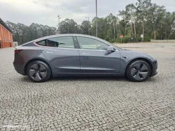 Tesla Model 3 Standard Range Plus RWD