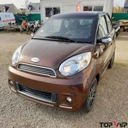 Microcar M8 chocolat très peu kilométré