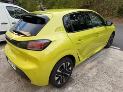 Peugeot 208 allure accidenté