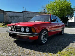 BMW 323