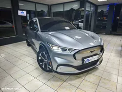 Ford Mustang Mach-E AWD PREMIUM