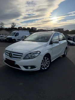 Mercedes Benz B180 Essence 122 Design 7G-DCT
