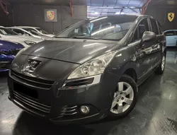 PEUGEOT 5008 1.6 HDi 16v FAP 110cv Premium (1ère Main - Kit Embrayage Neuf)