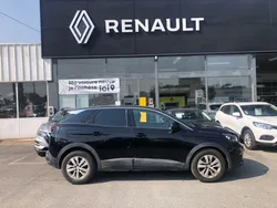 PEUGEOT 3008 1.5 BlueHDi 130 EAT8 Active Business 09.2018 141500km 12990E